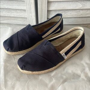 TOMS Stylish Navy Espadrilles